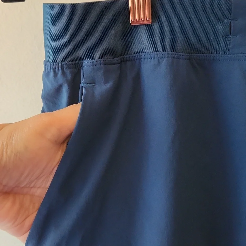 Lululemon Men's T.H.E short 10” linerless, Size S - Picture 4 of 11